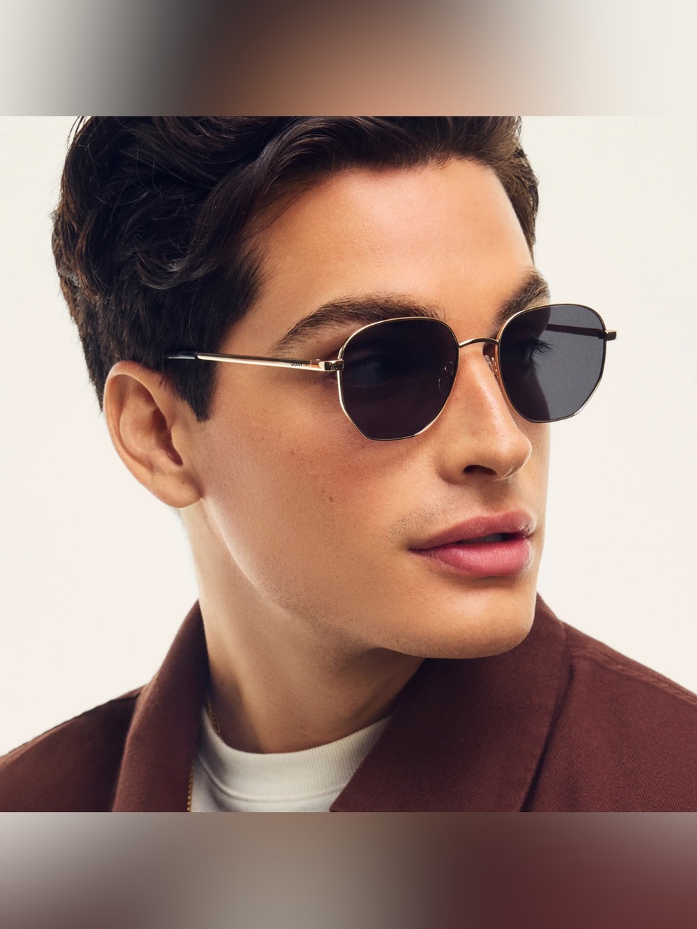 Quay Australia Big Time sunglasses Gold Frame / Smoke Polarized Lens